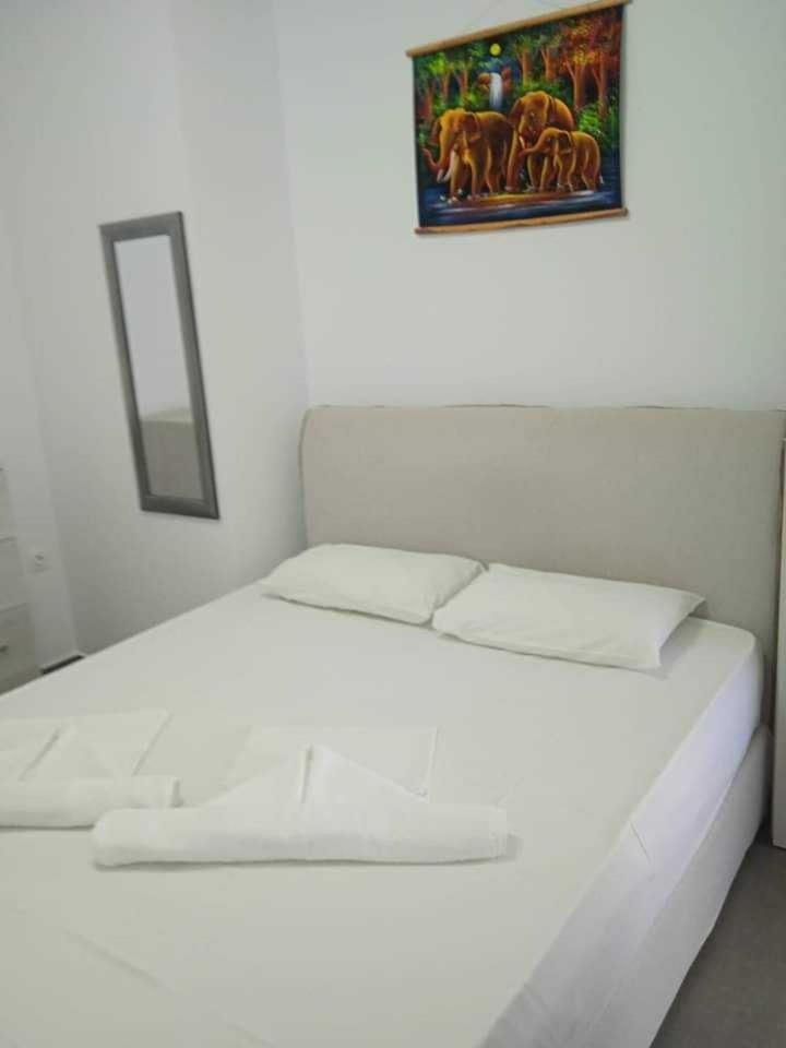 Kalymnos Platy Gialos Mousellis Makis Apartments Panormos  Dış mekan fotoğraf