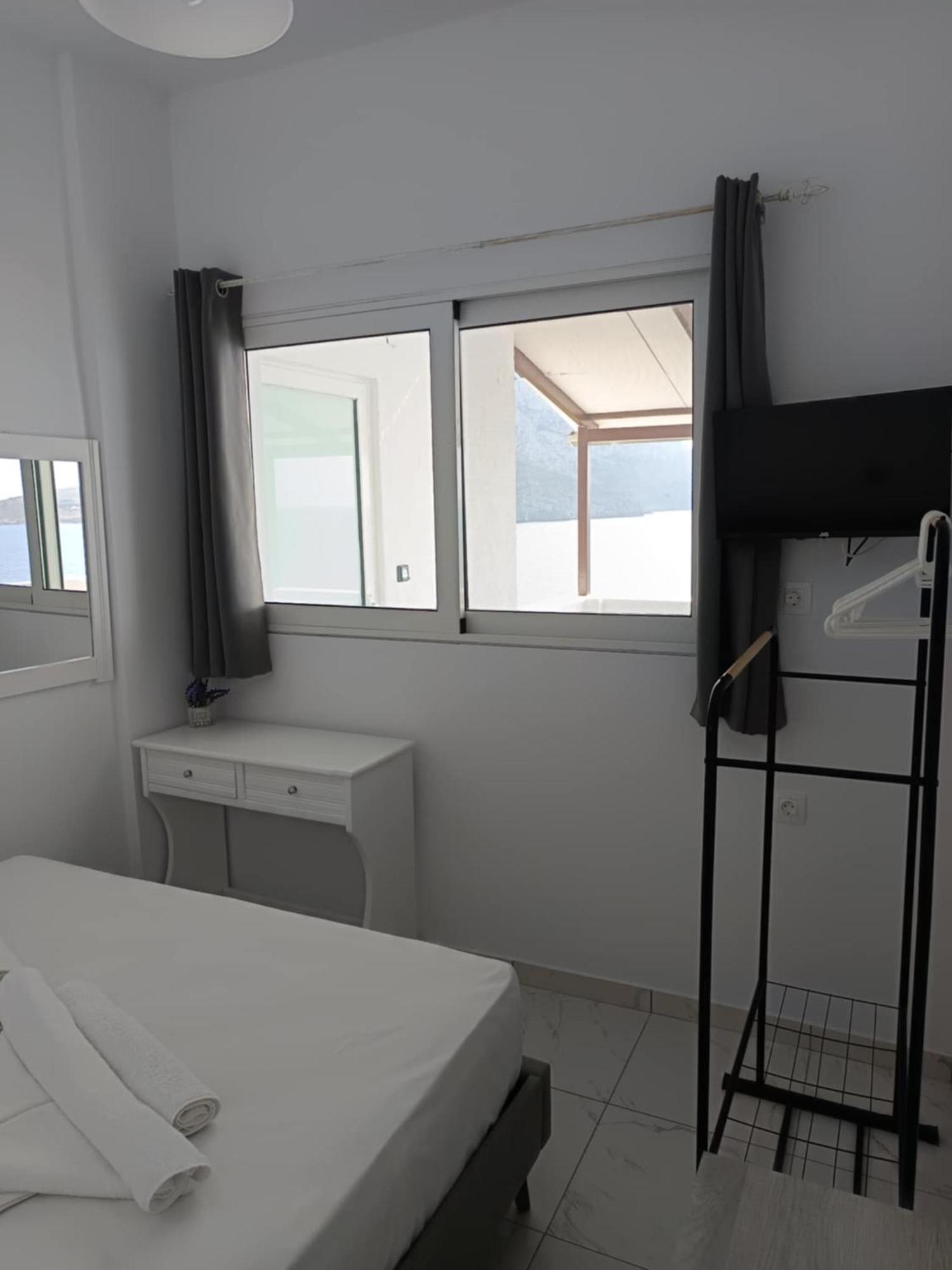 Kalymnos Platy Gialos Mousellis Makis Apartments Panormos  Dış mekan fotoğraf